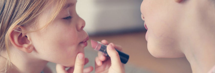 Baume et sticks à lèvres pour enfant